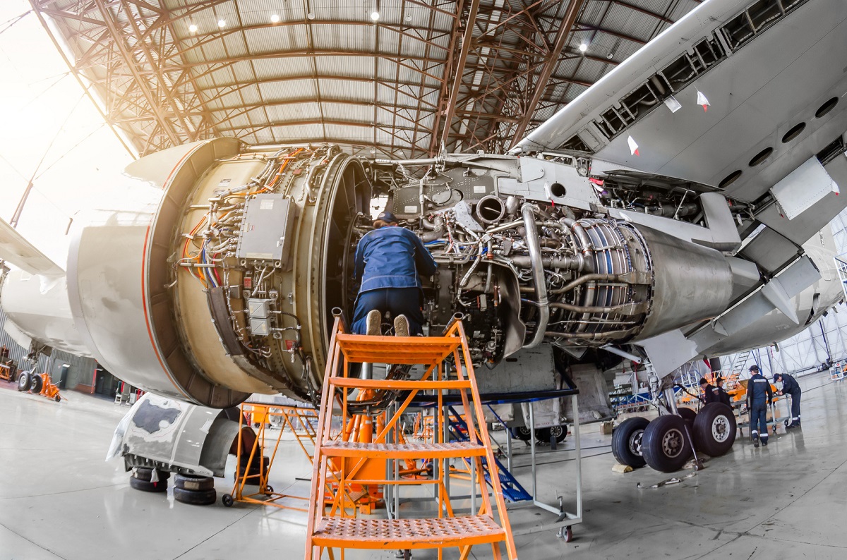 mecanicien_aeronautique2 (1)